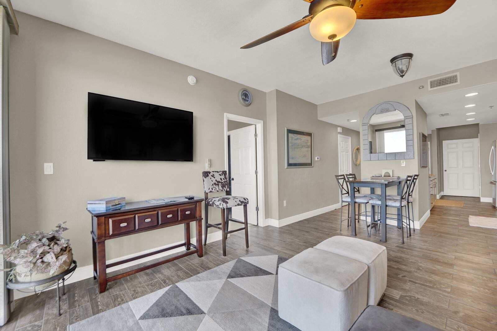 321 Bream Avenue UNIT 409