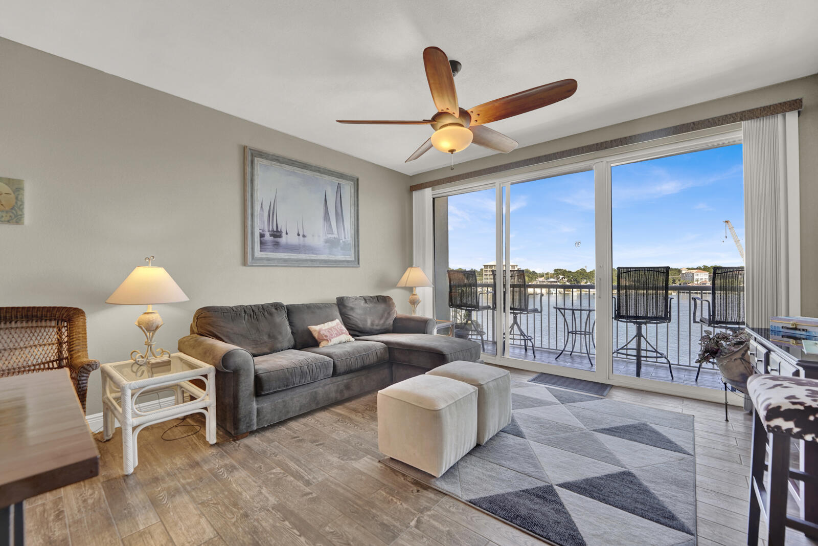 321 Bream Avenue UNIT 409