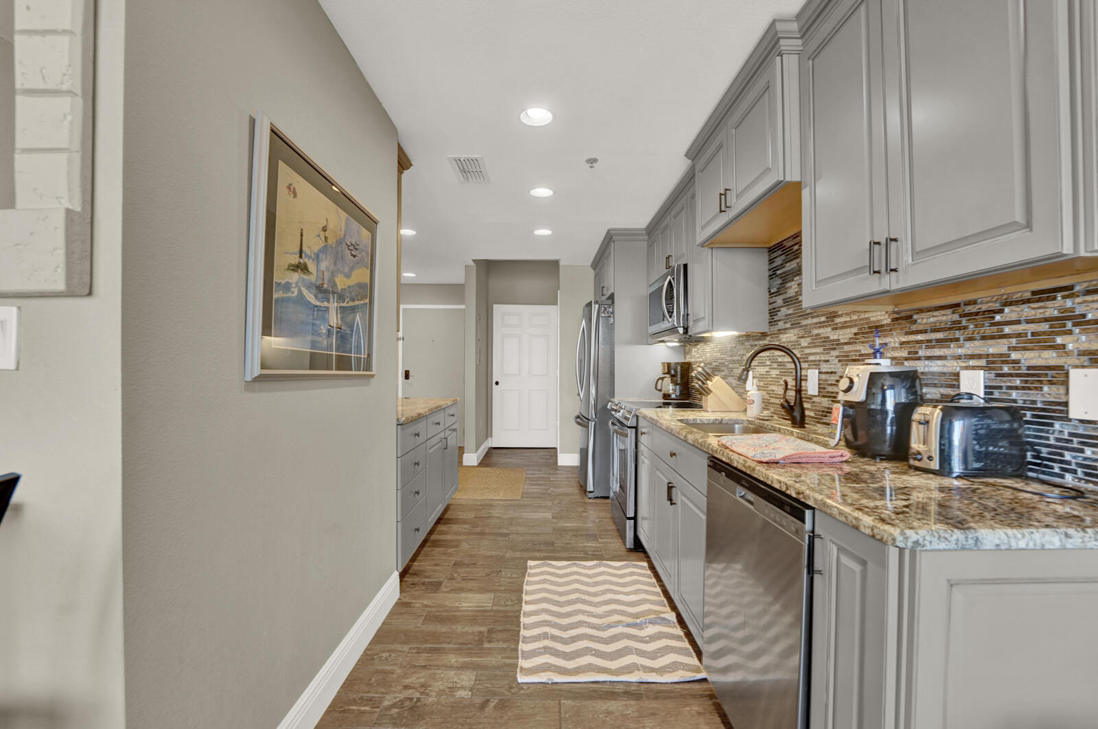 321 Bream Avenue UNIT 409