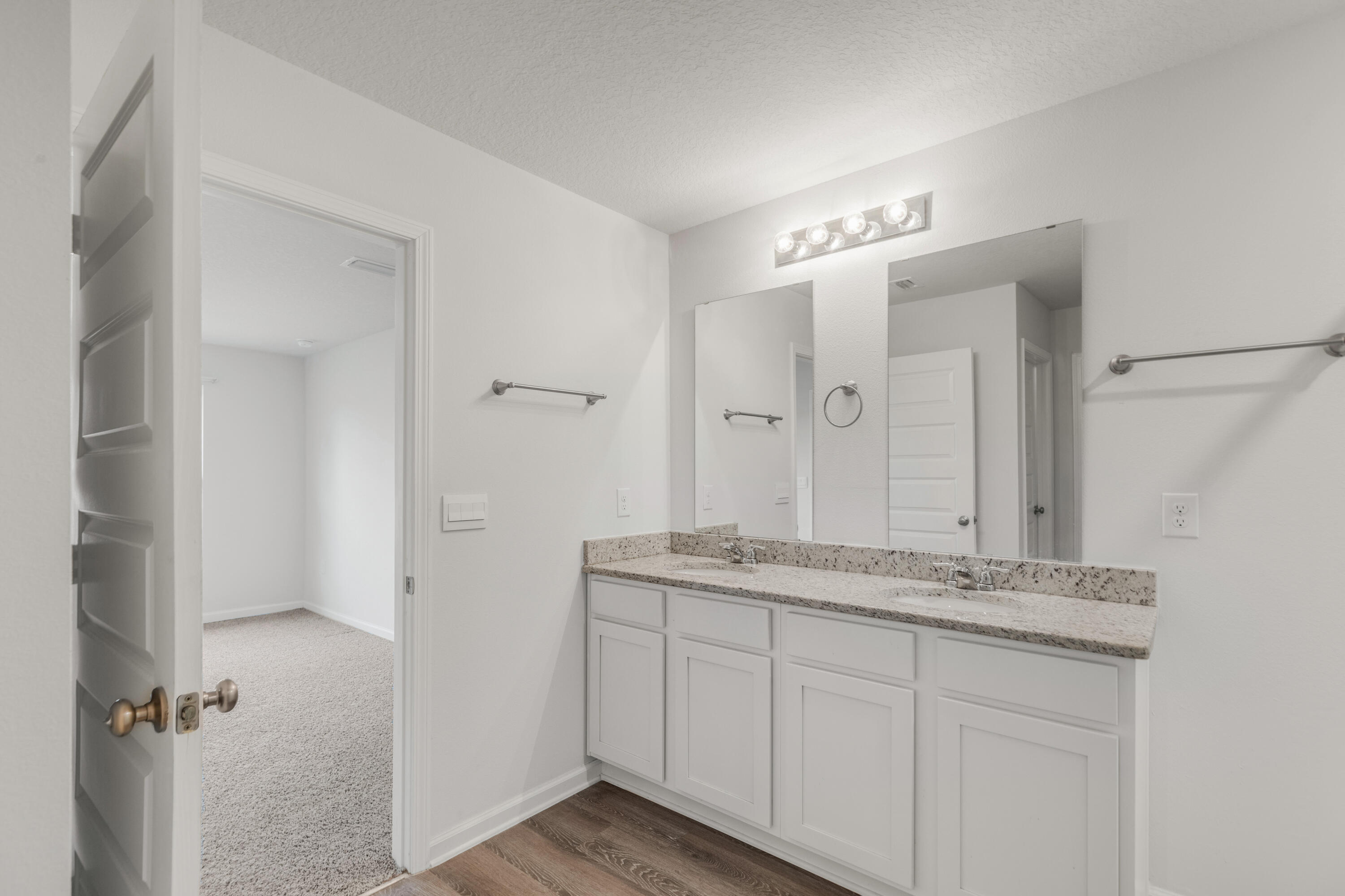 4628 Honor Guard Way