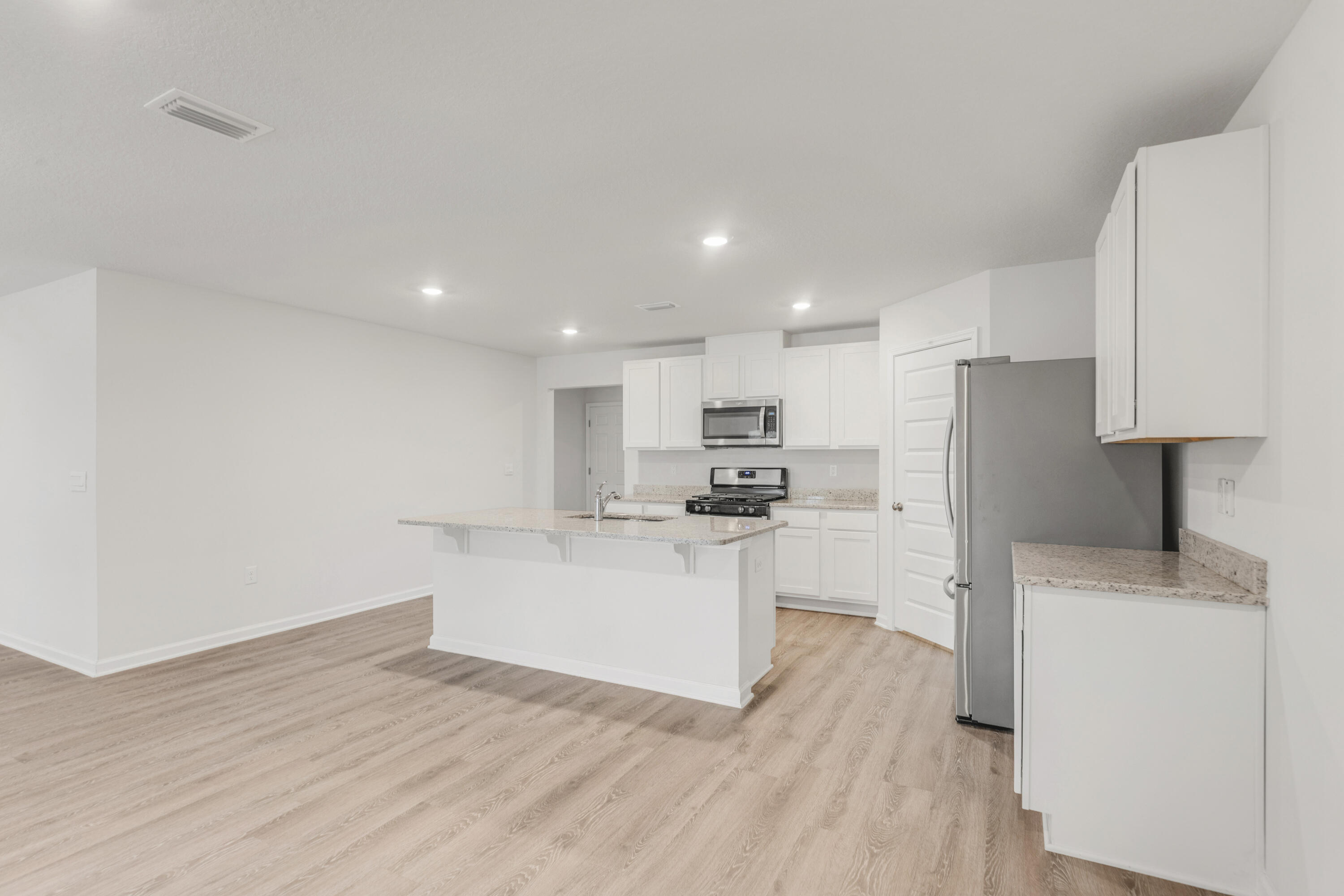 4628 Honor Guard Way
