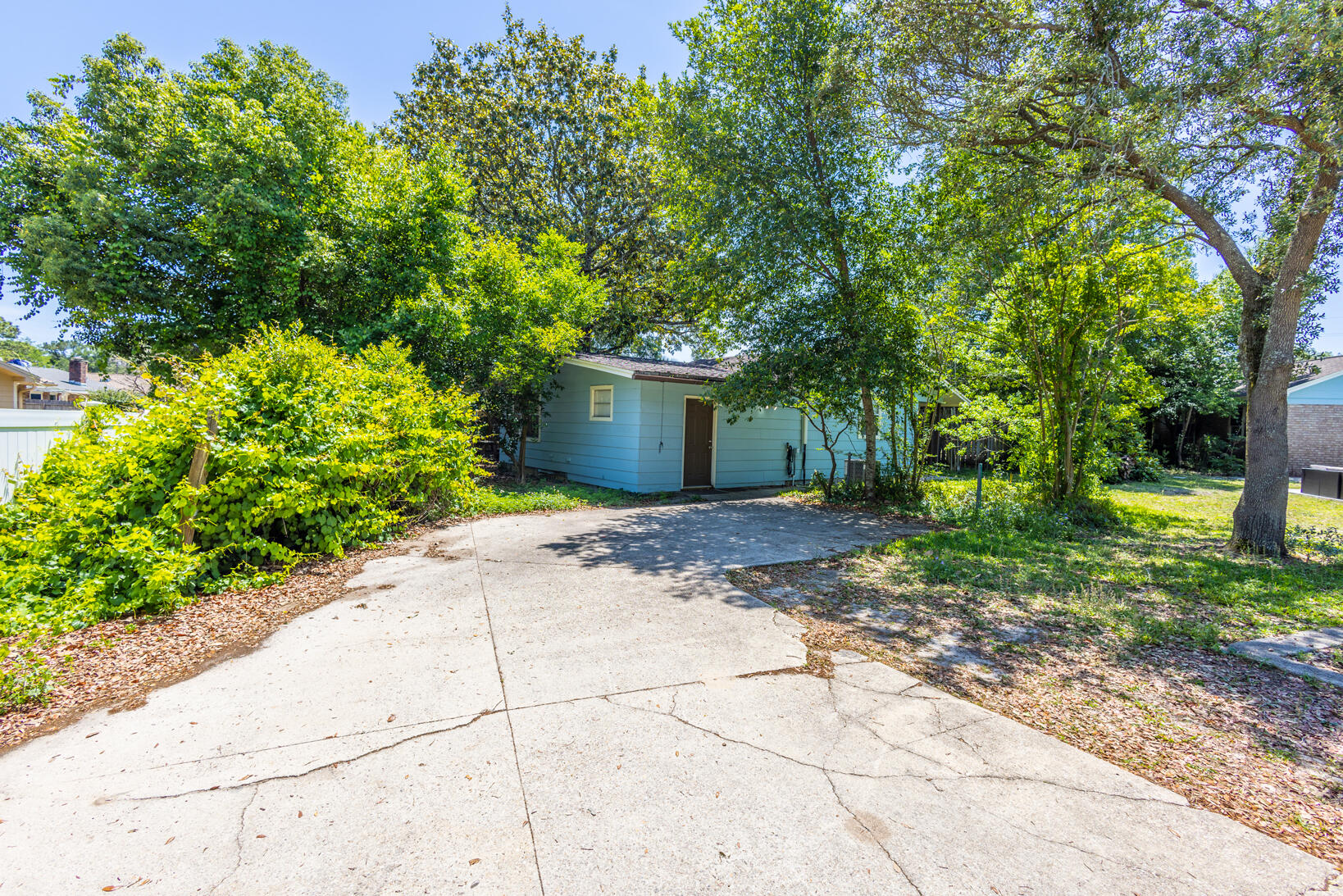 701 Spencer Drive, Guest