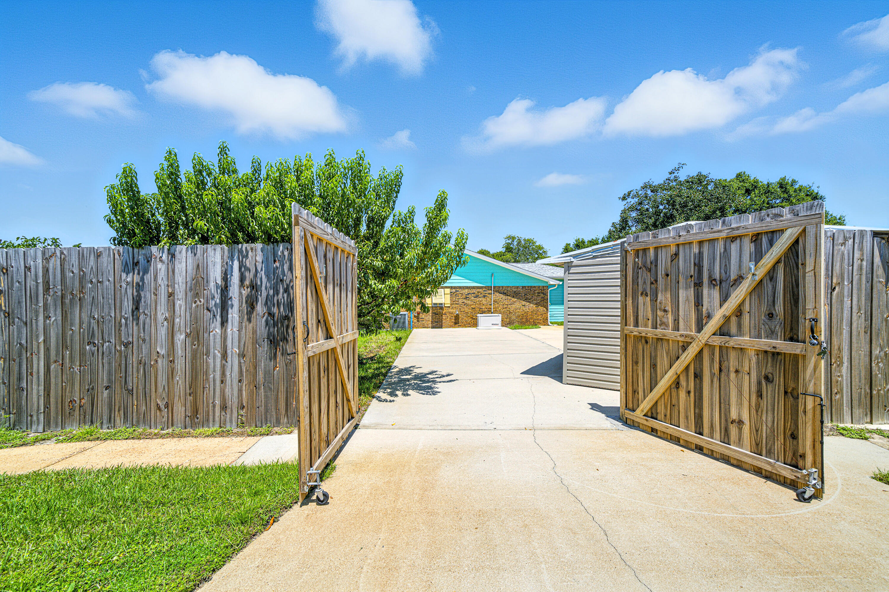 1119 Quail Circle