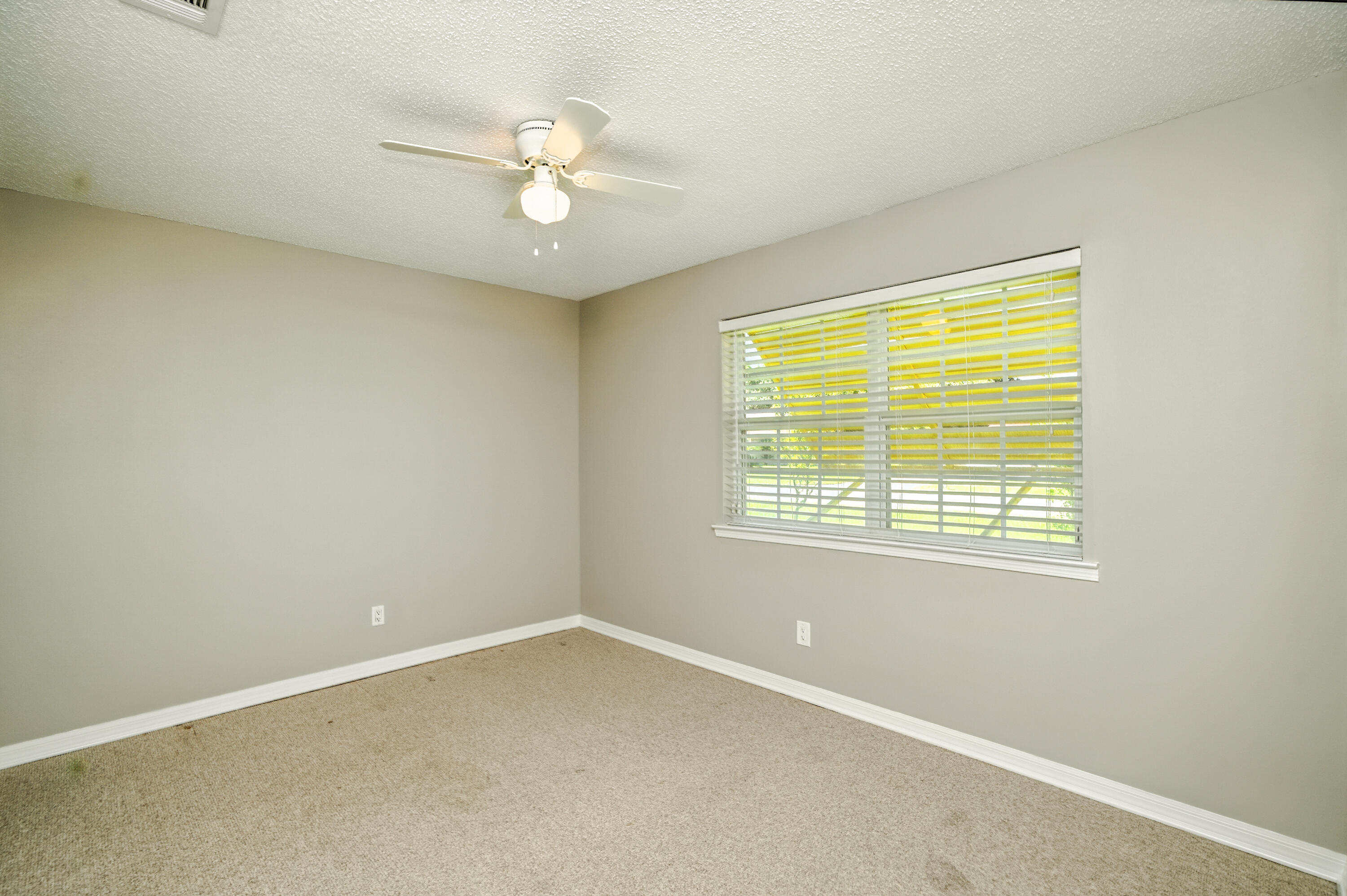 1119 Quail Circle