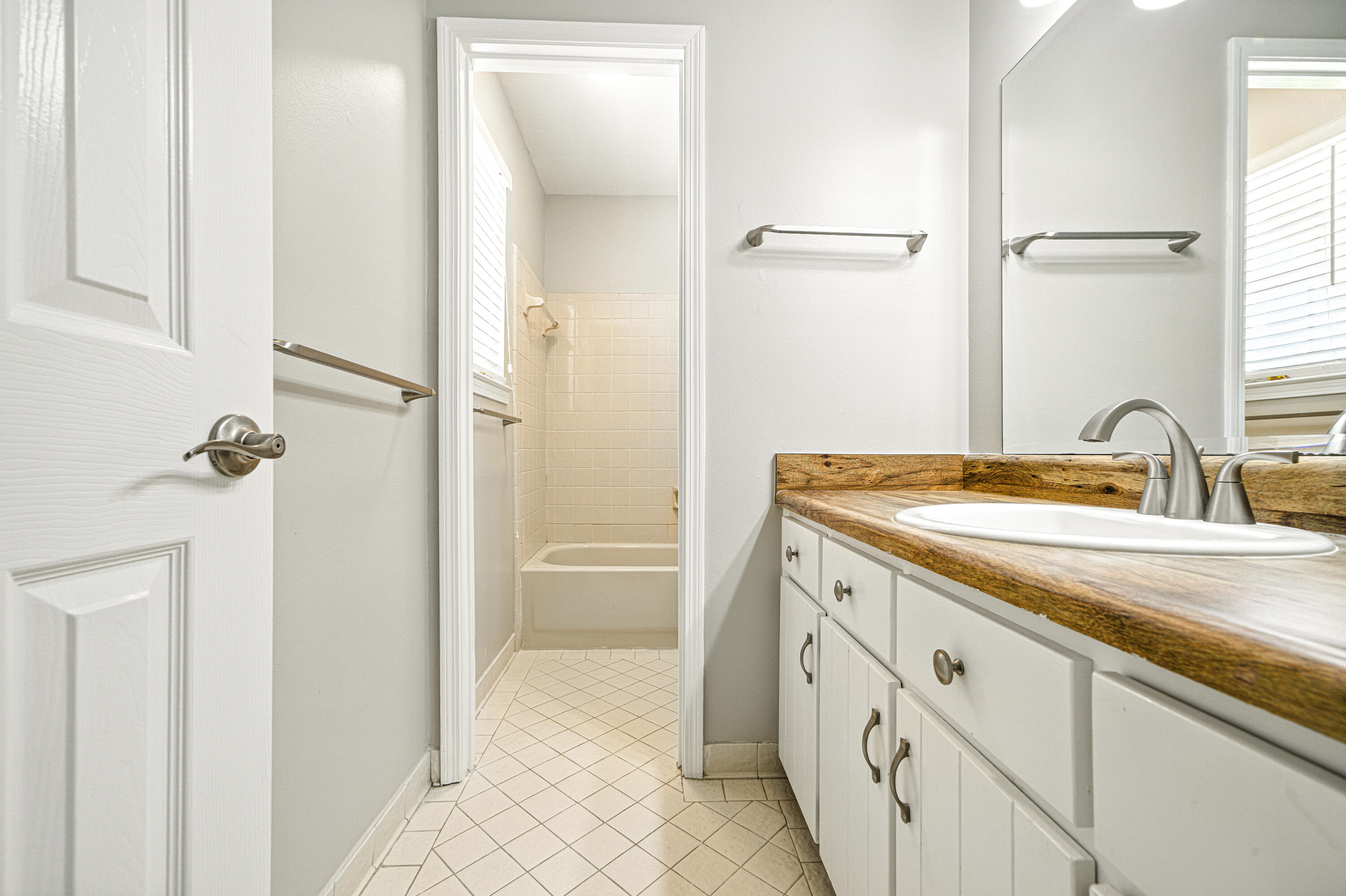 1119 Quail Circle