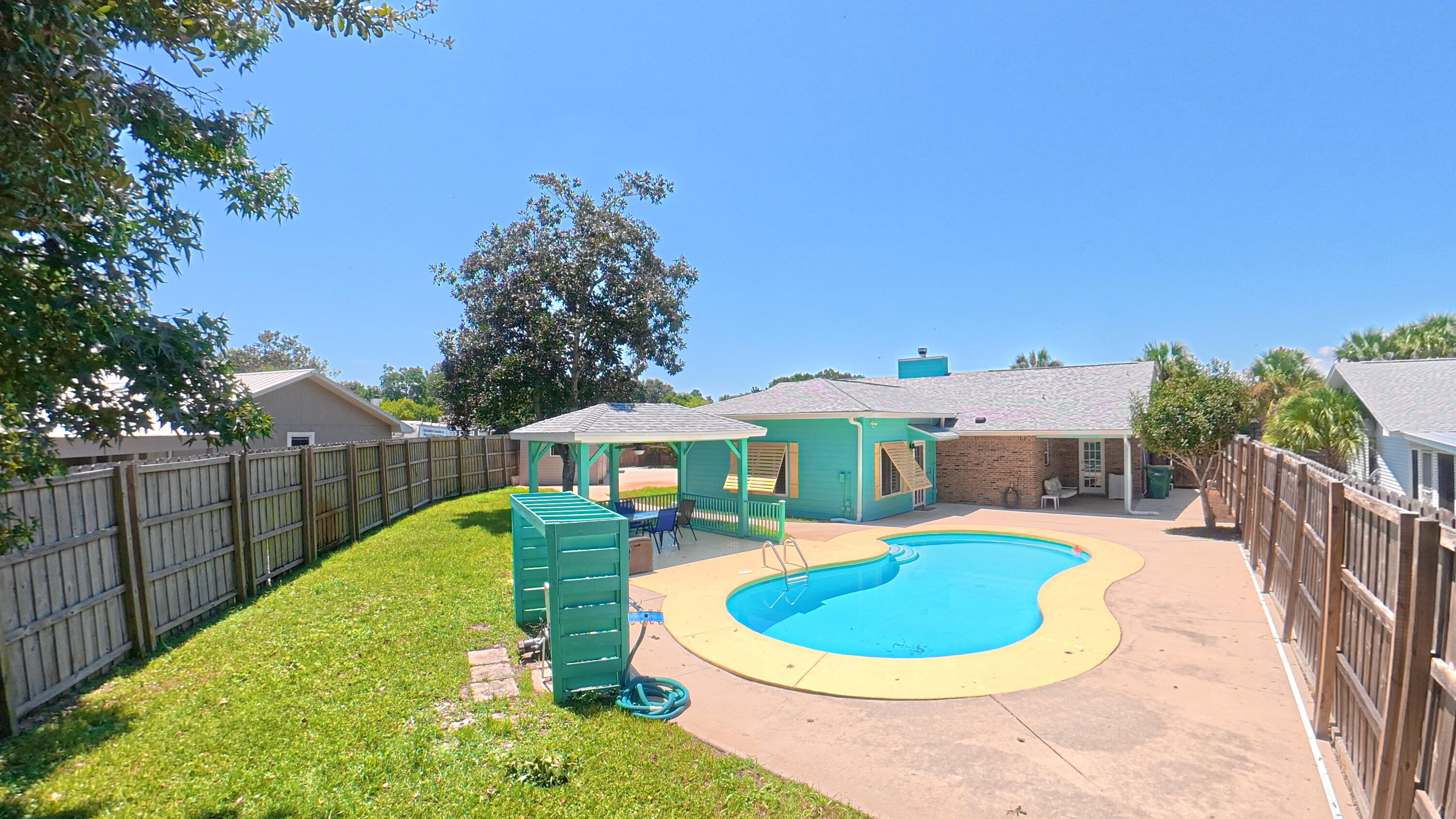 1119 Quail Circle