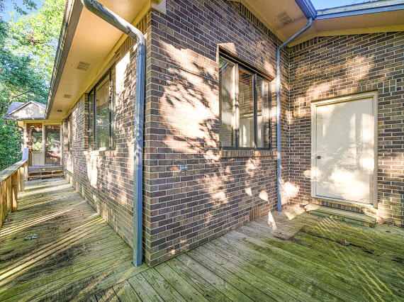 2409 Roberts Drive