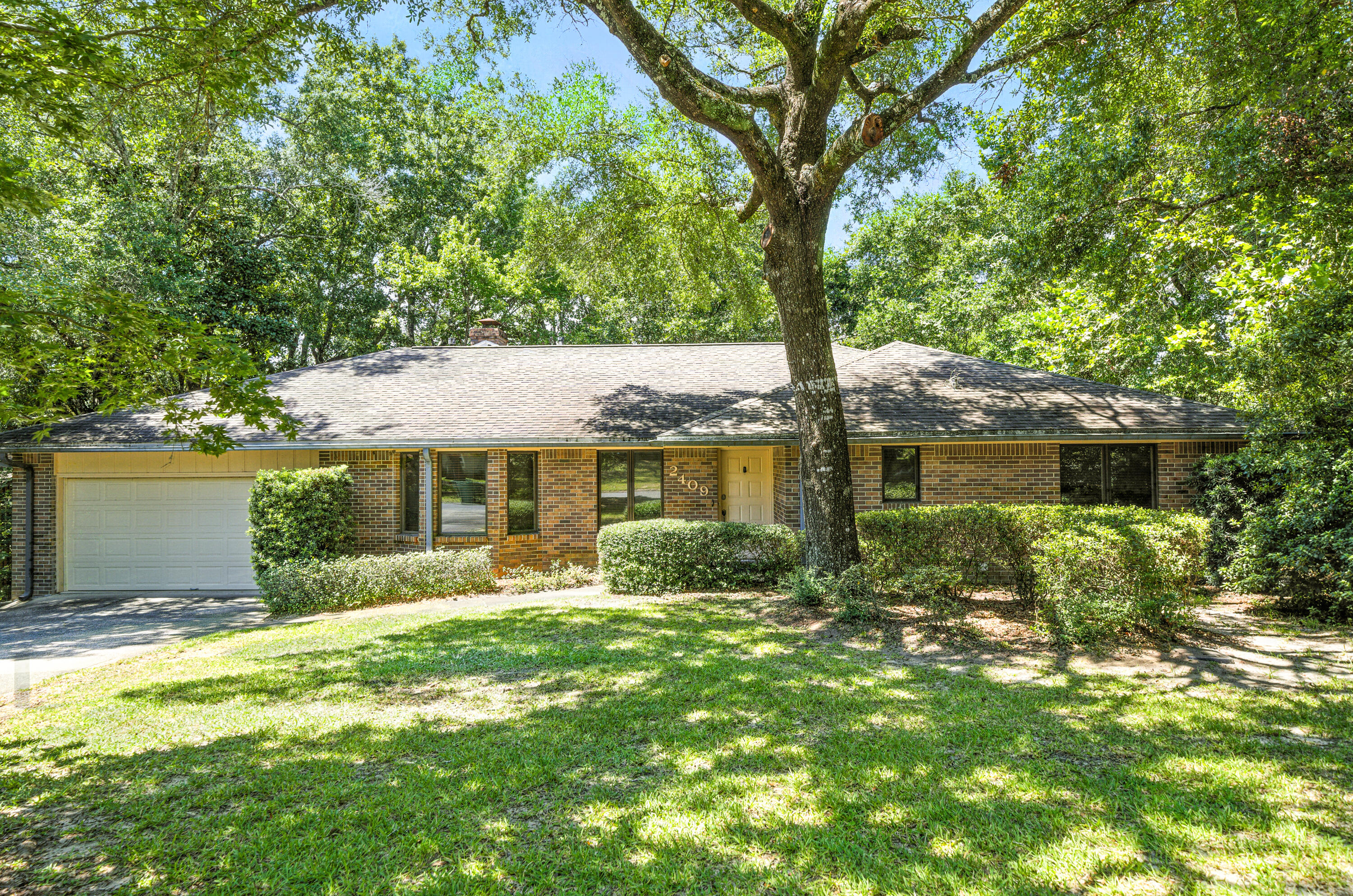2409 Roberts Drive