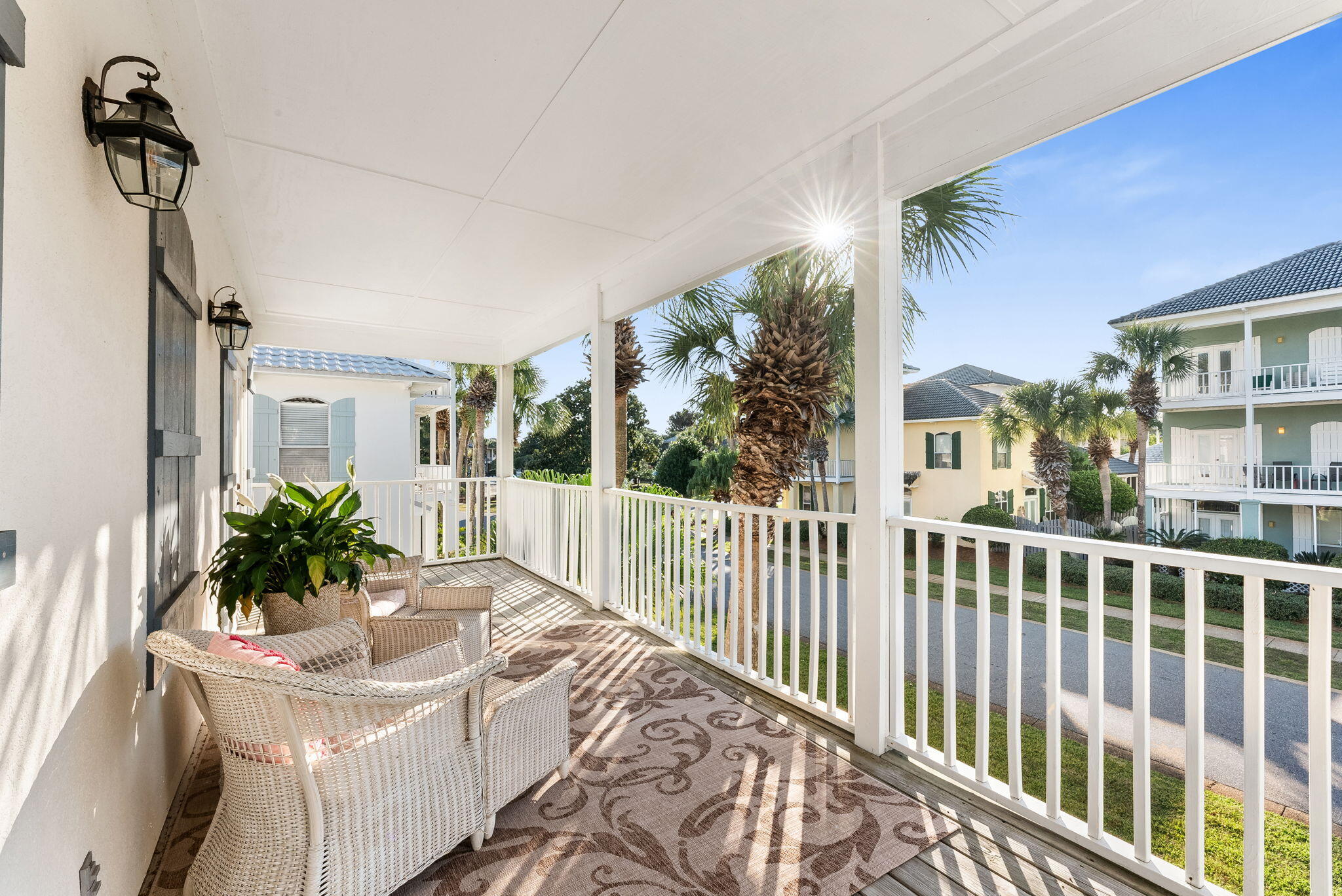 10 Pearl Cove