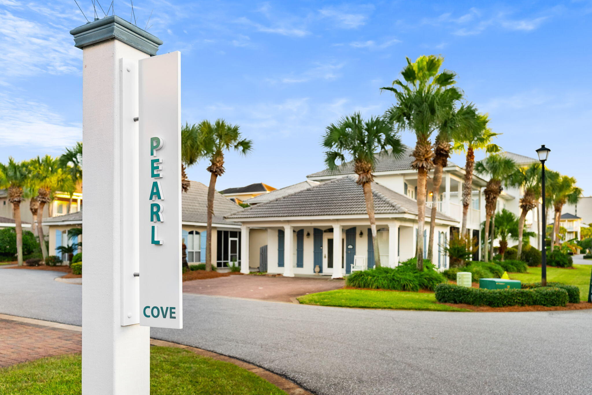 10 Pearl Cove