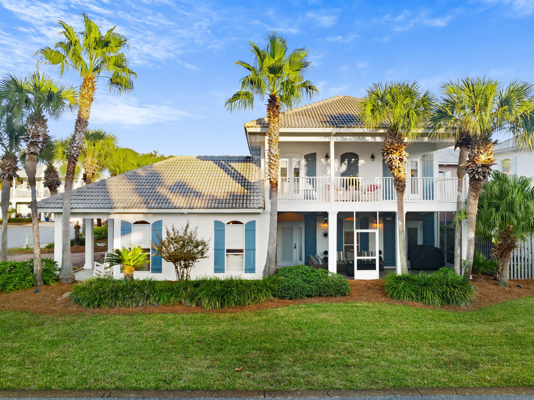 10 Pearl Cove