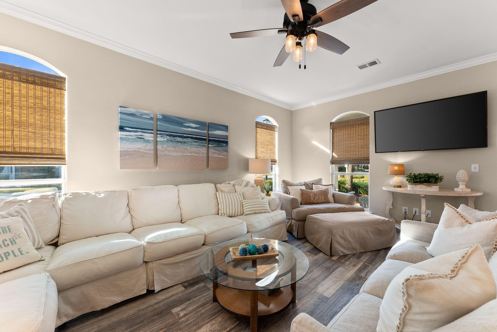 10 Pearl Cove