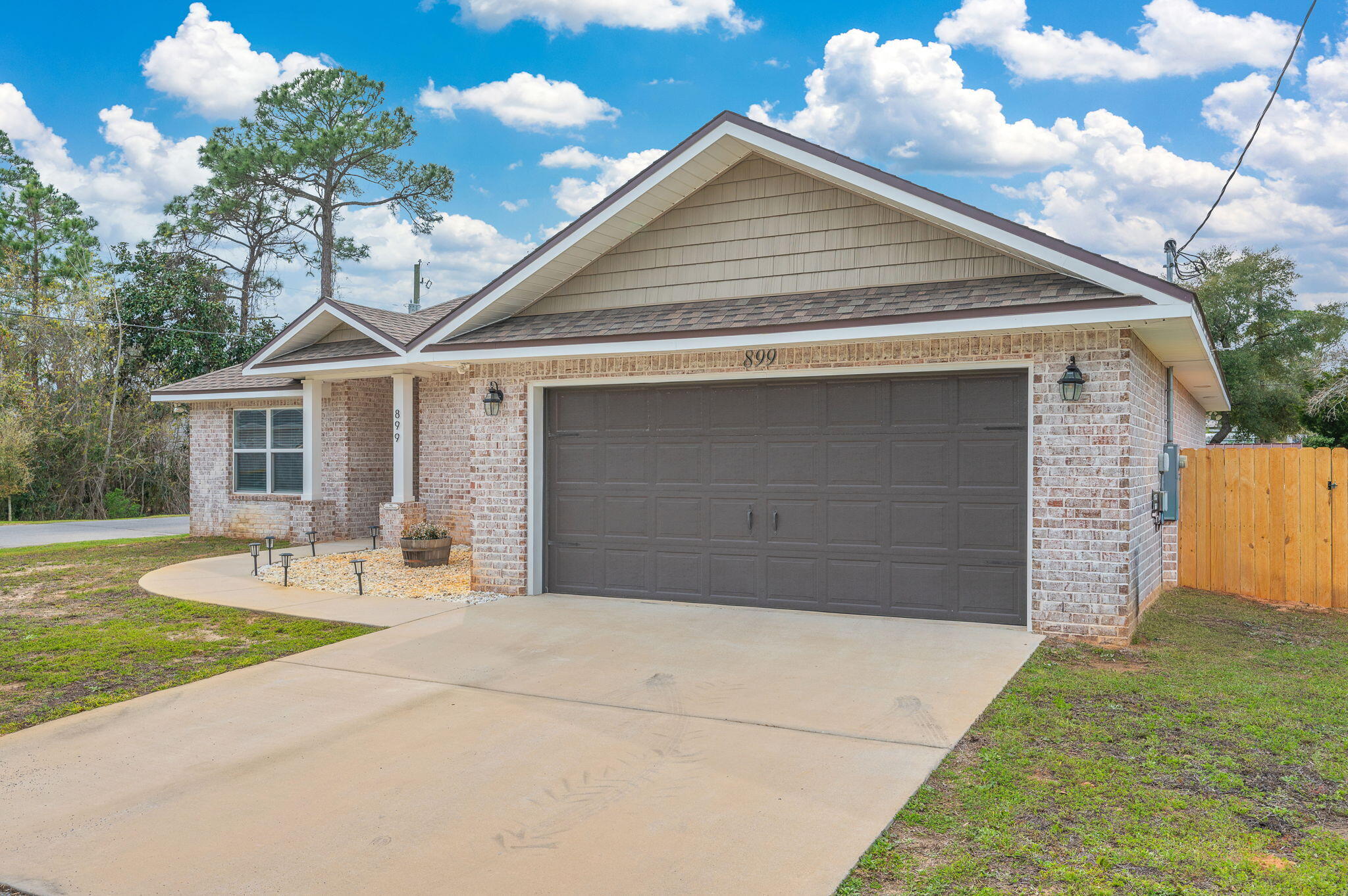 899 Al Hammett Road