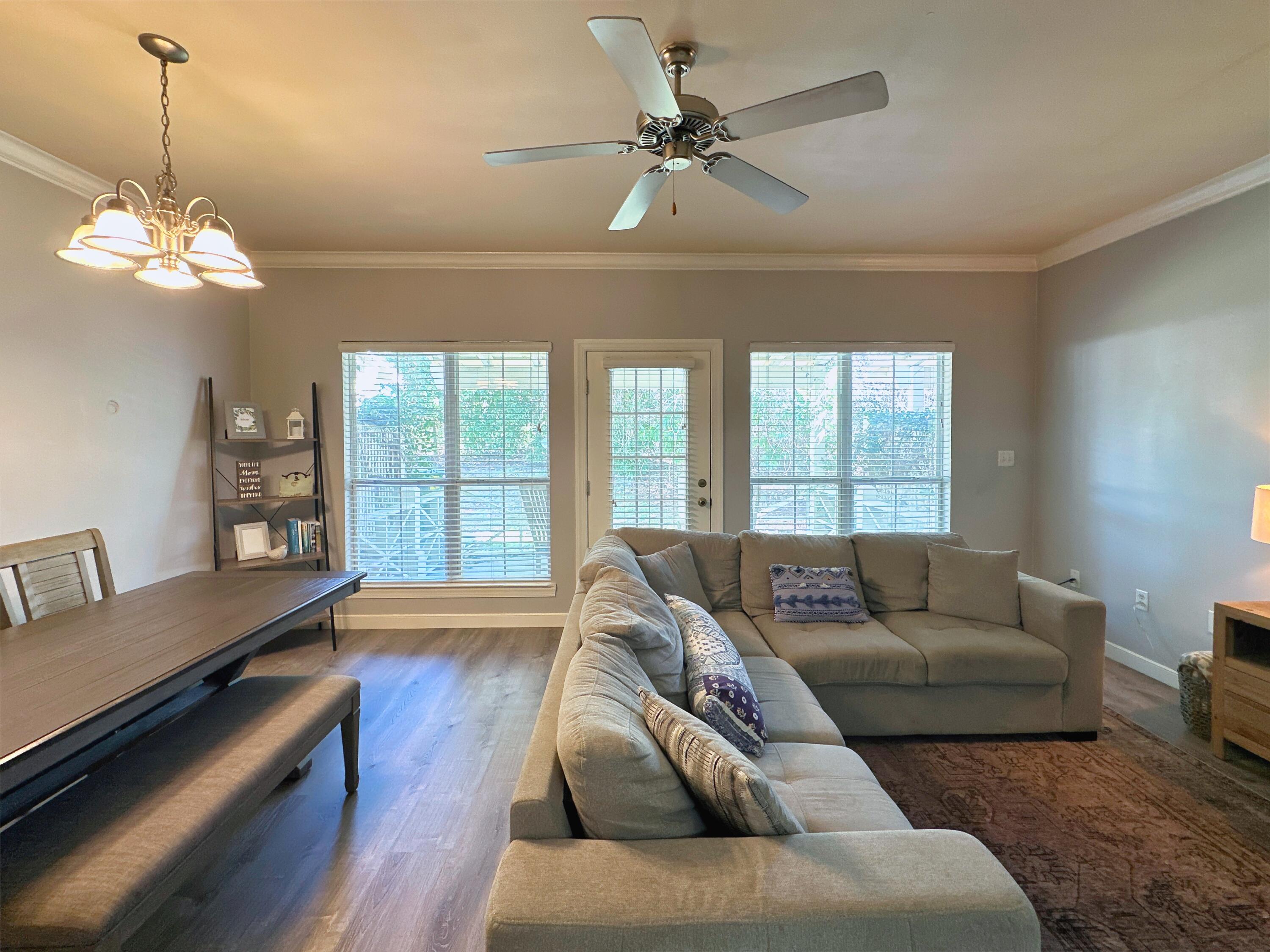 401 Twin Lakes Lane