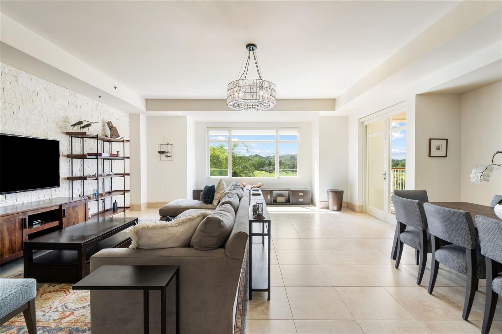 500 PLANTATION DRIVE #3206