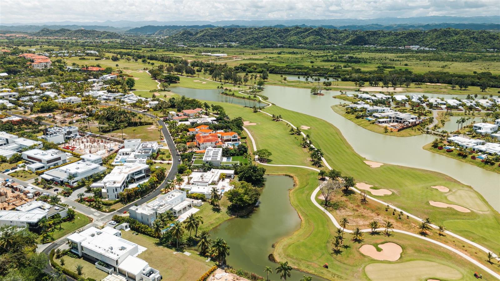 11 GOLF VIEW DRIVE