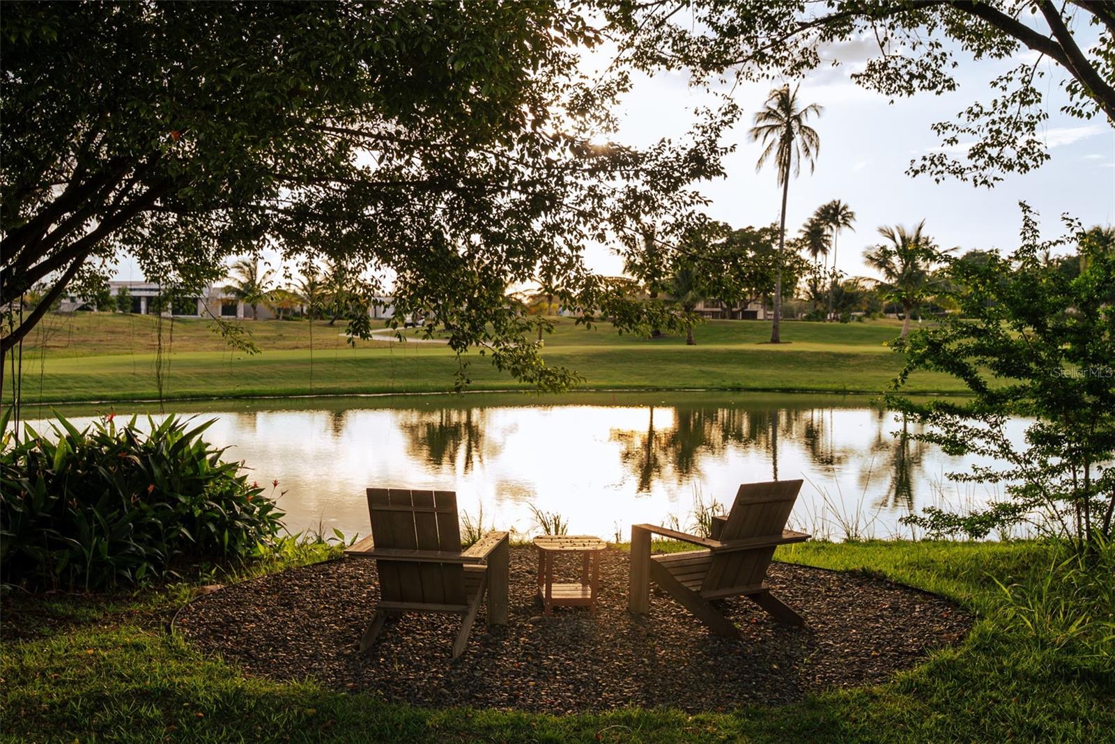 11 GOLF VIEW DRIVE