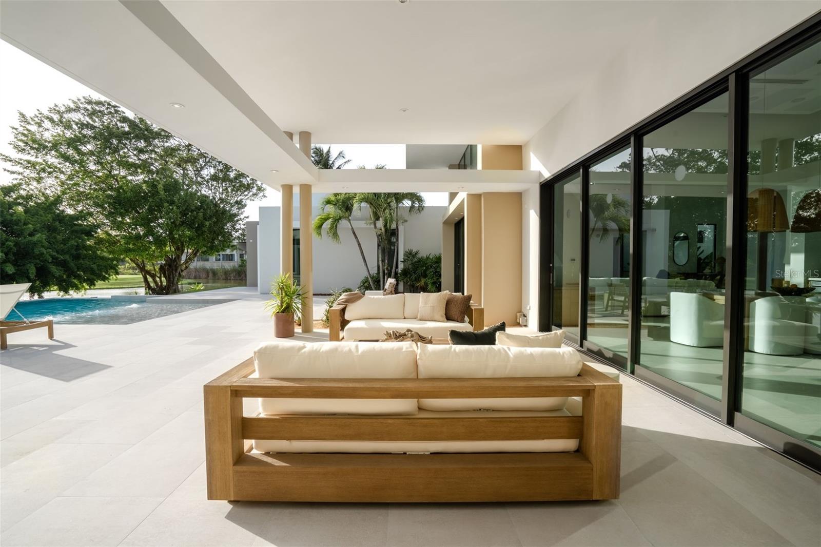 11 GOLF VIEW DRIVE