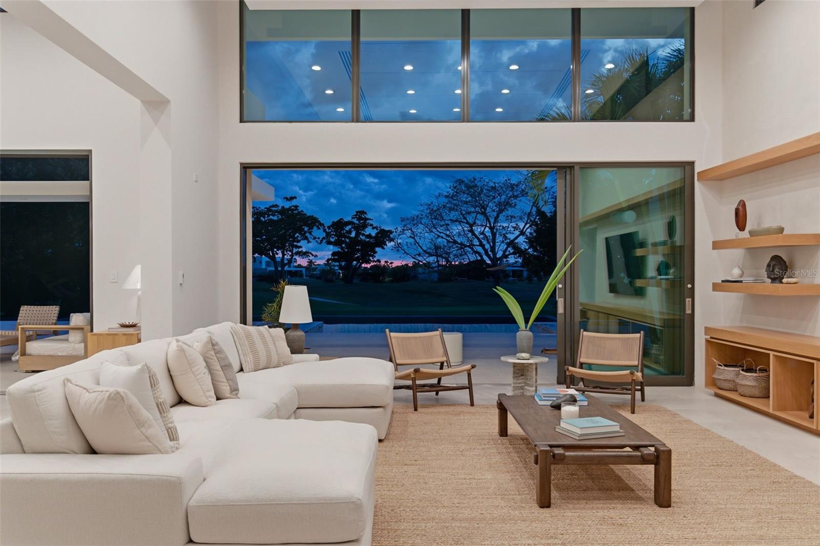 11 GOLF VIEW DRIVE