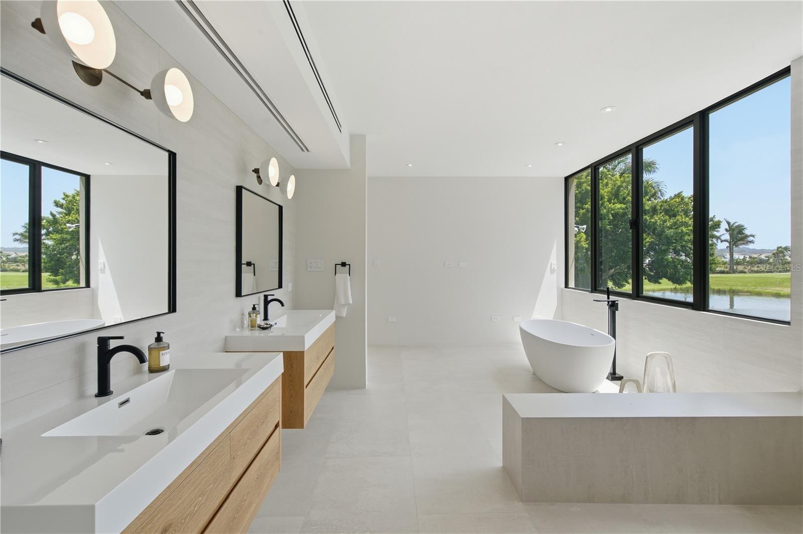 11 GOLF VIEW DRIVE