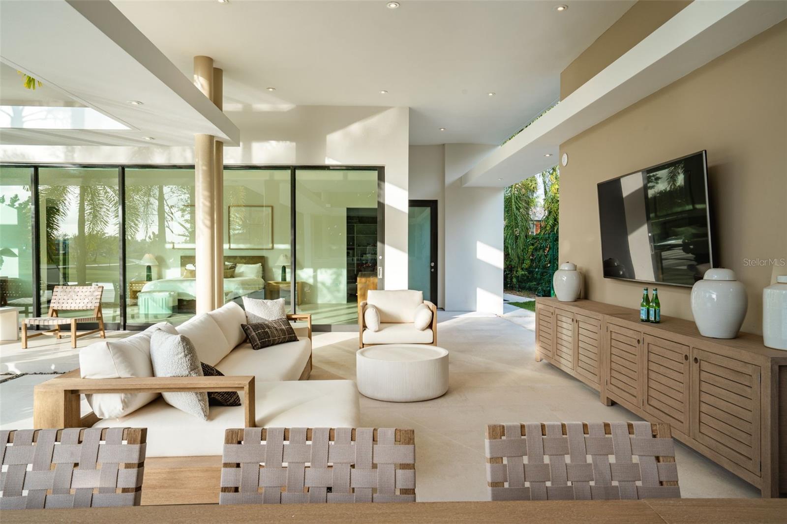 11 GOLF VIEW DRIVE