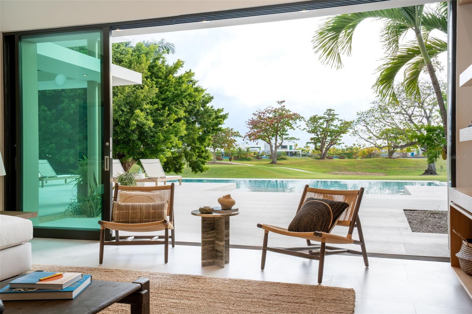 11 GOLF VIEW DRIVE