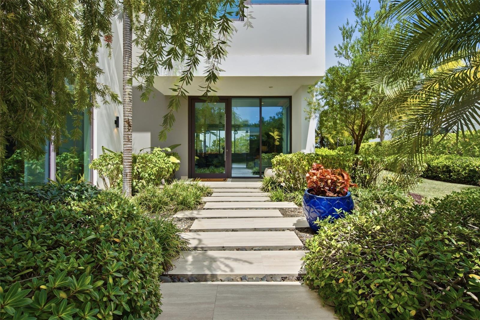Cay Pointe