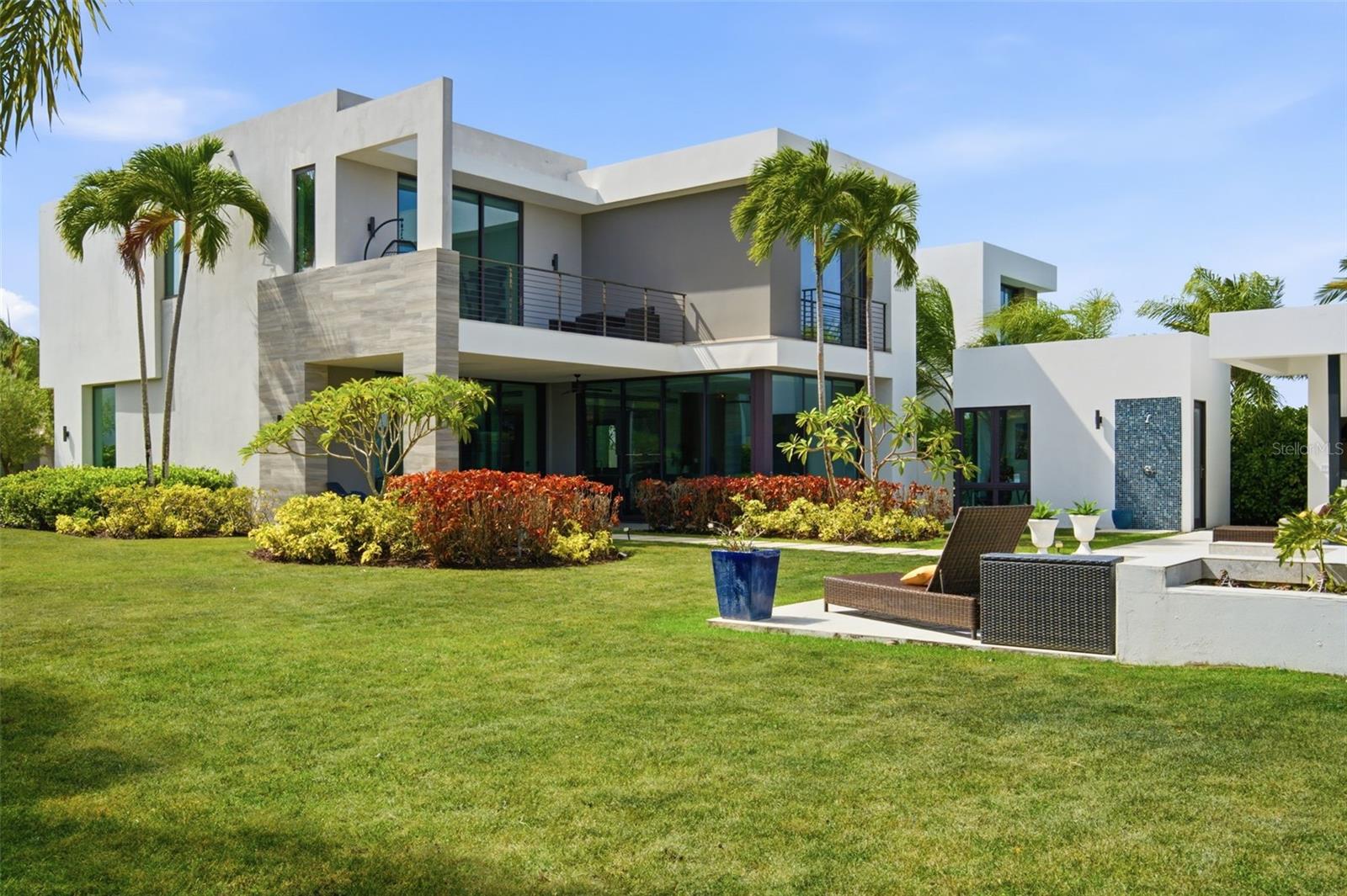 Cay Pointe