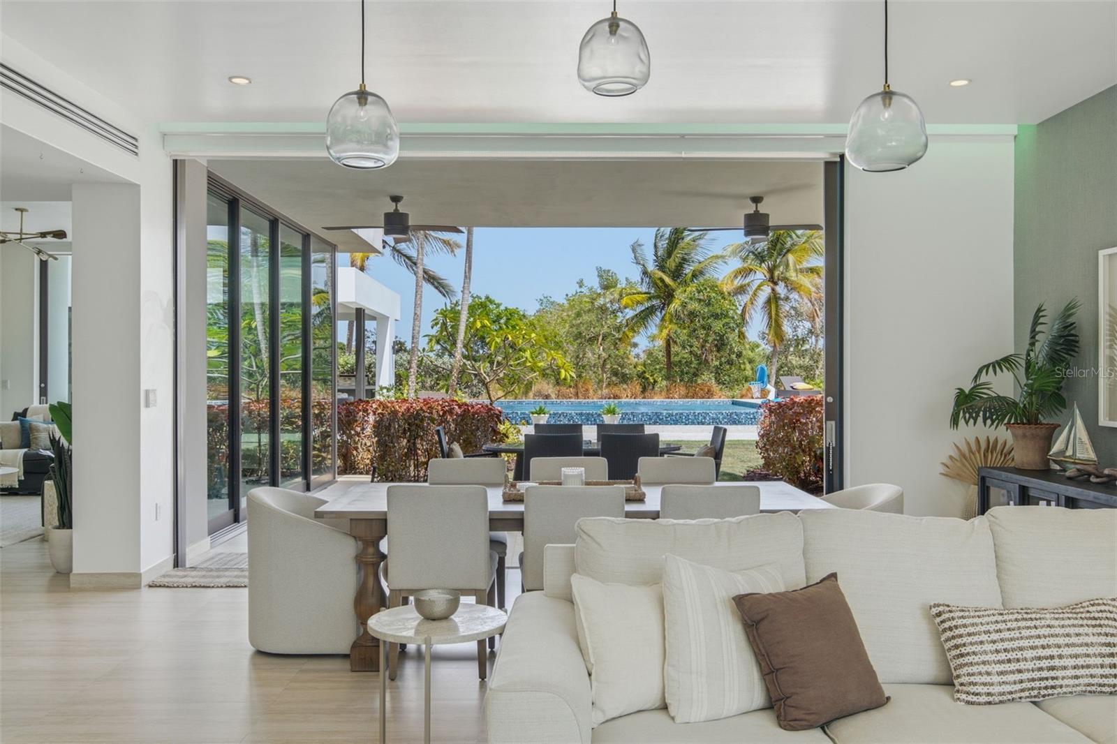 Cay Pointe