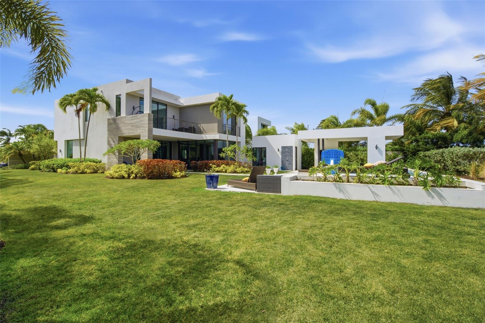 Cay Pointe