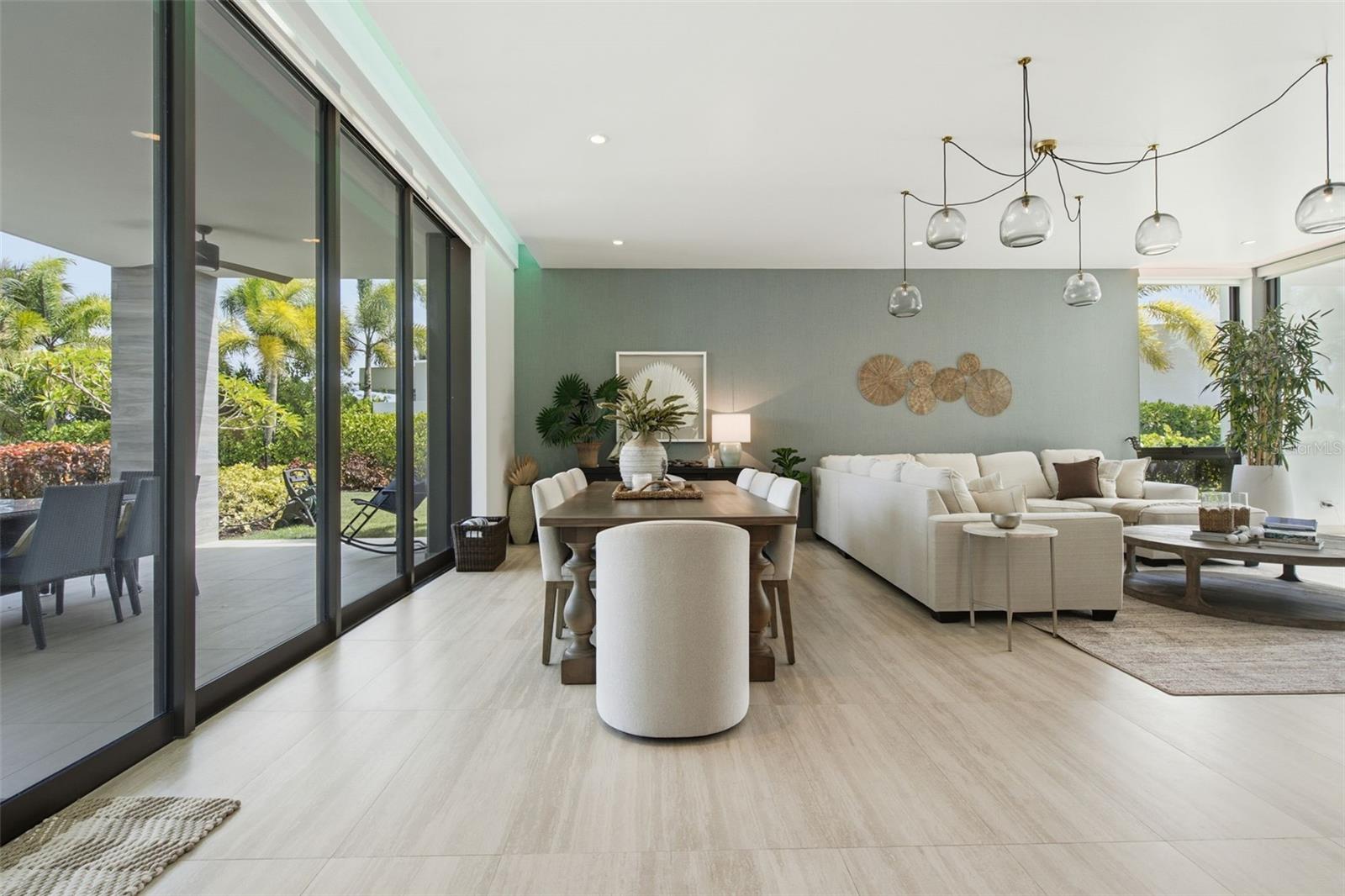 Cay Pointe