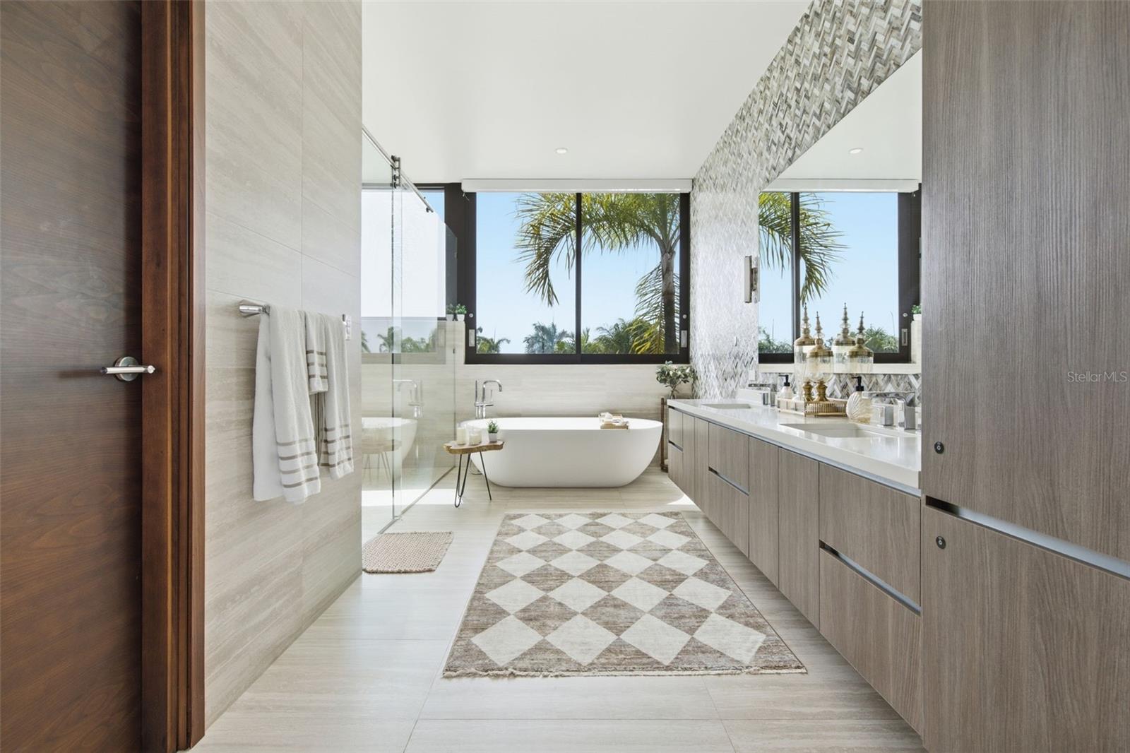 Cay Pointe