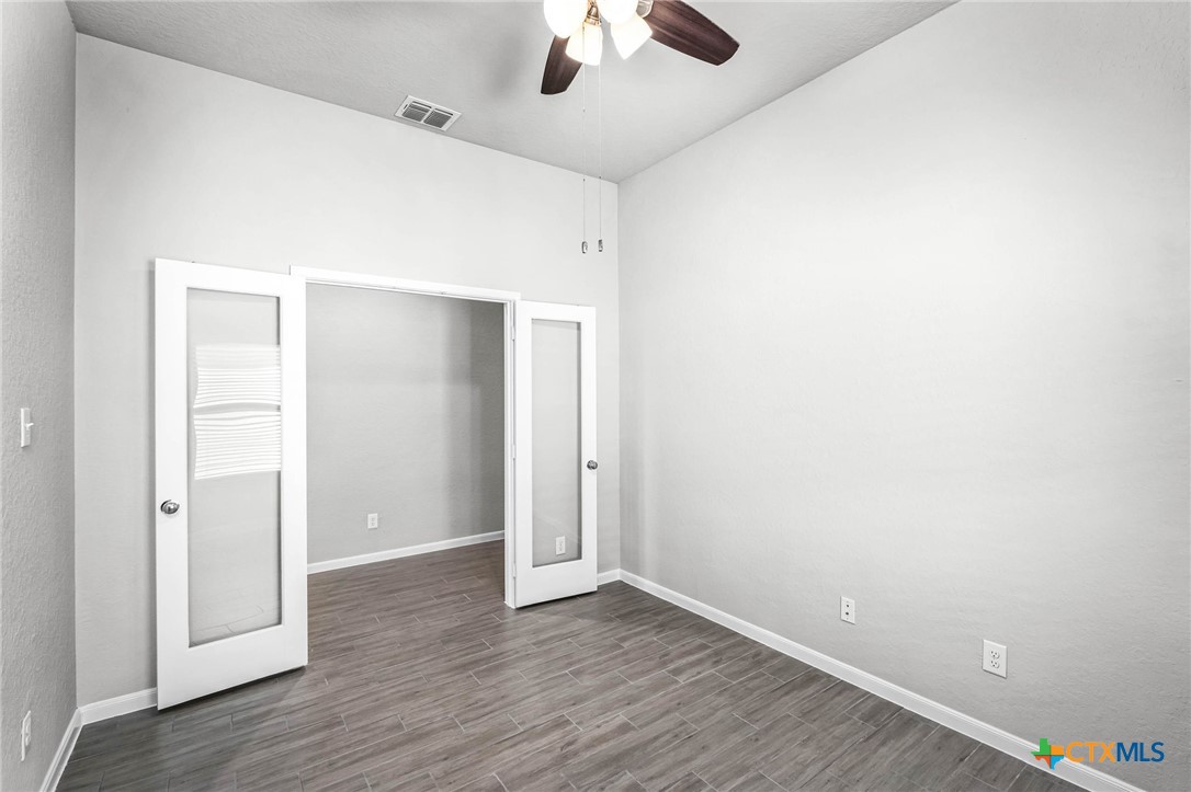 1117 Amber Lake