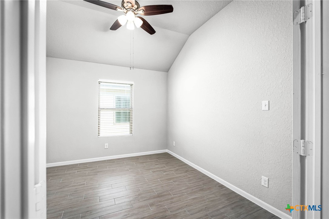 1117 Amber Lake