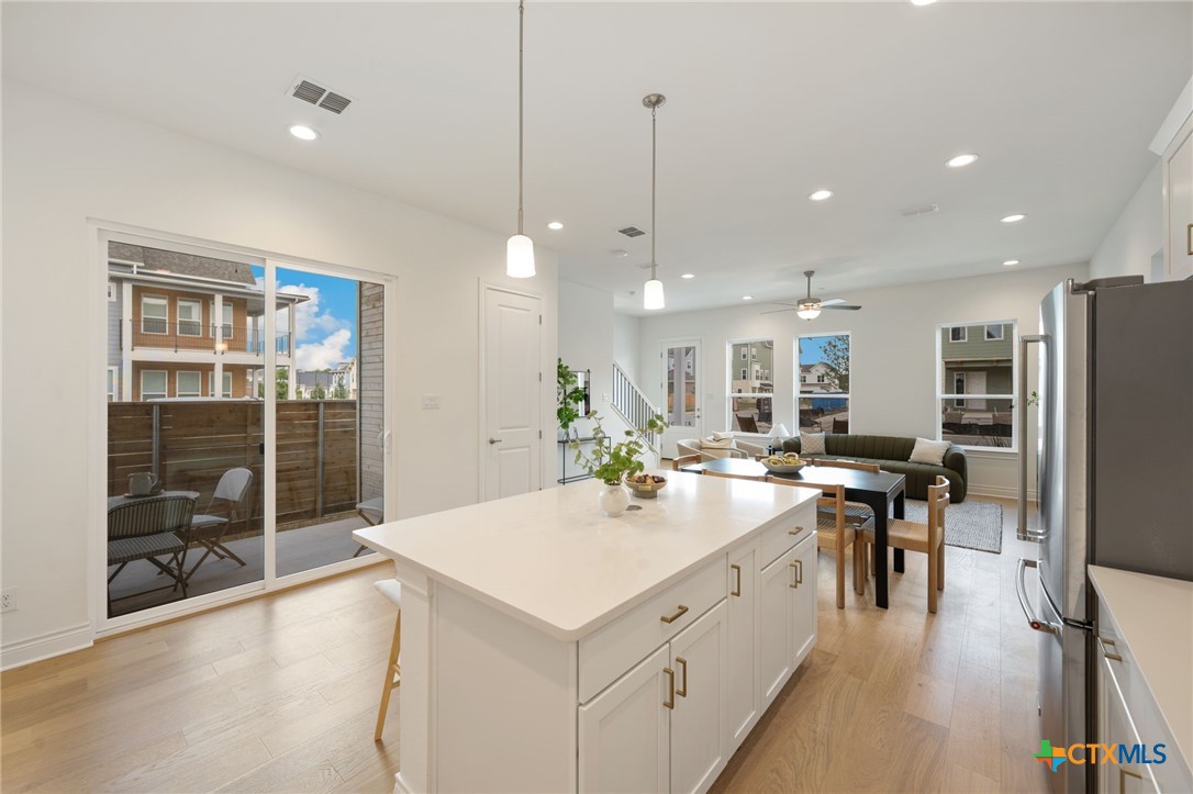 795 N Academy Avenue