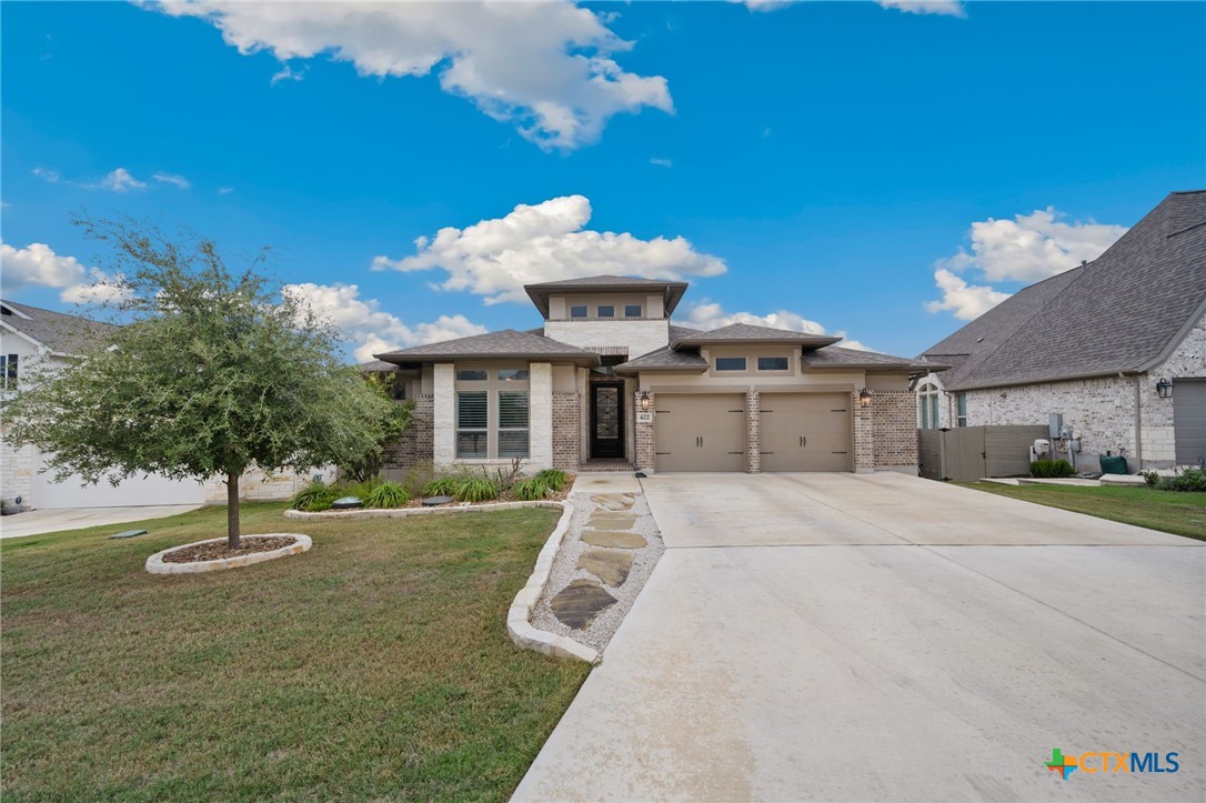 422 Bridle Trail