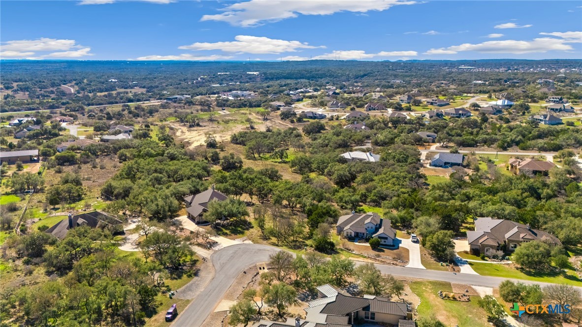 913 Cross Oak