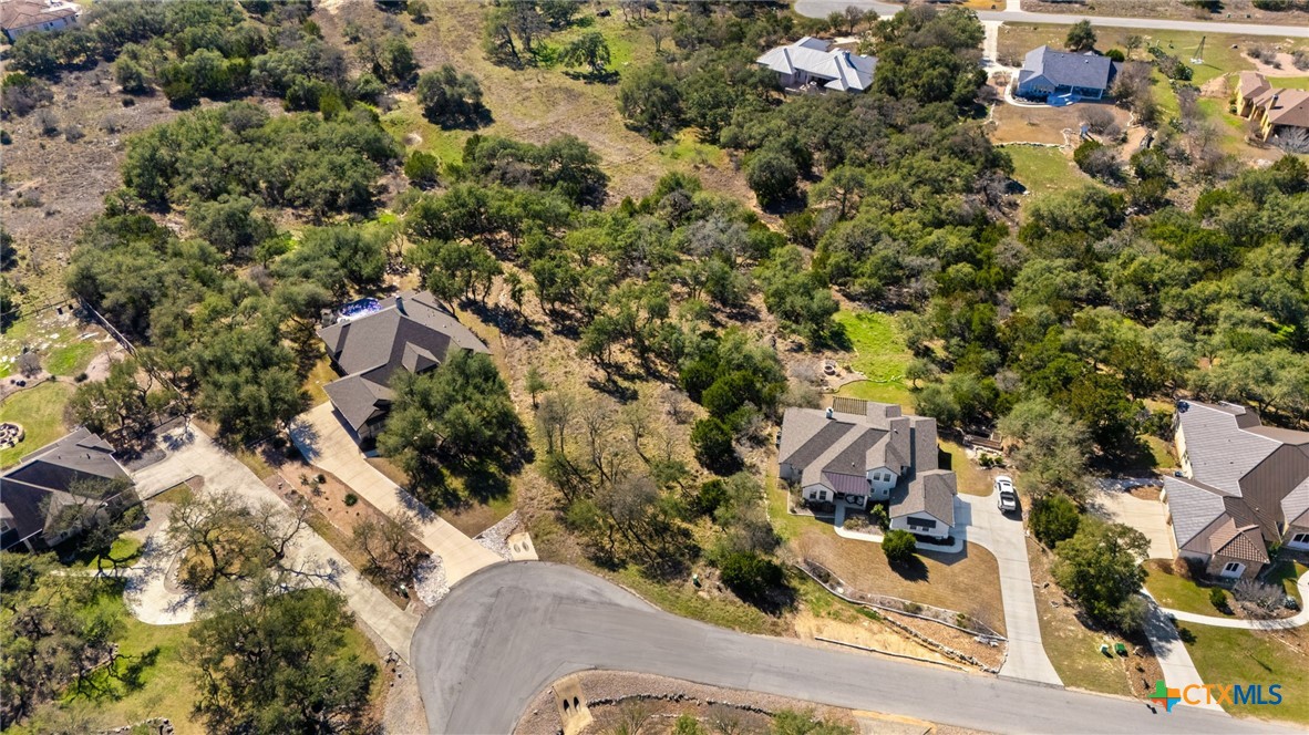 913 Cross Oak