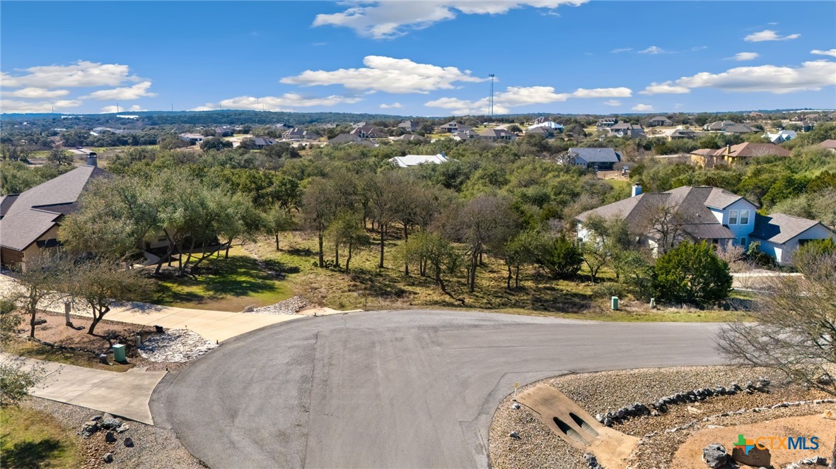 913 Cross Oak