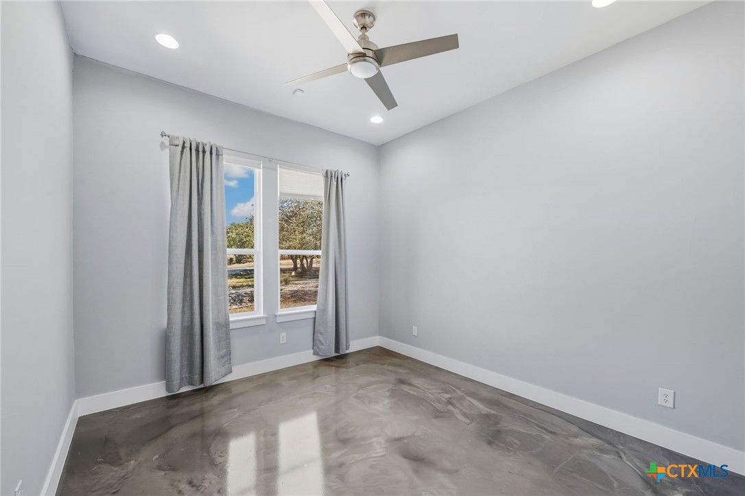 223 Oak Shores Drive