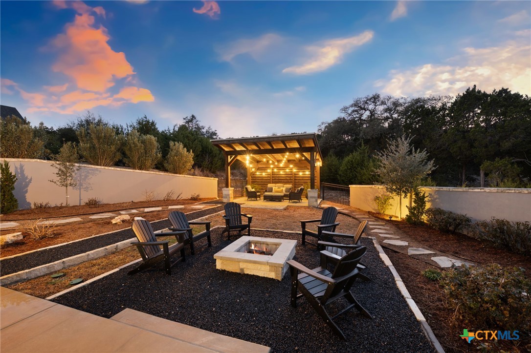 223 Oak Shores Drive