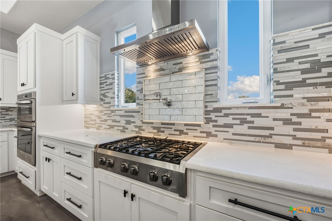 223 Oak Shores Drive