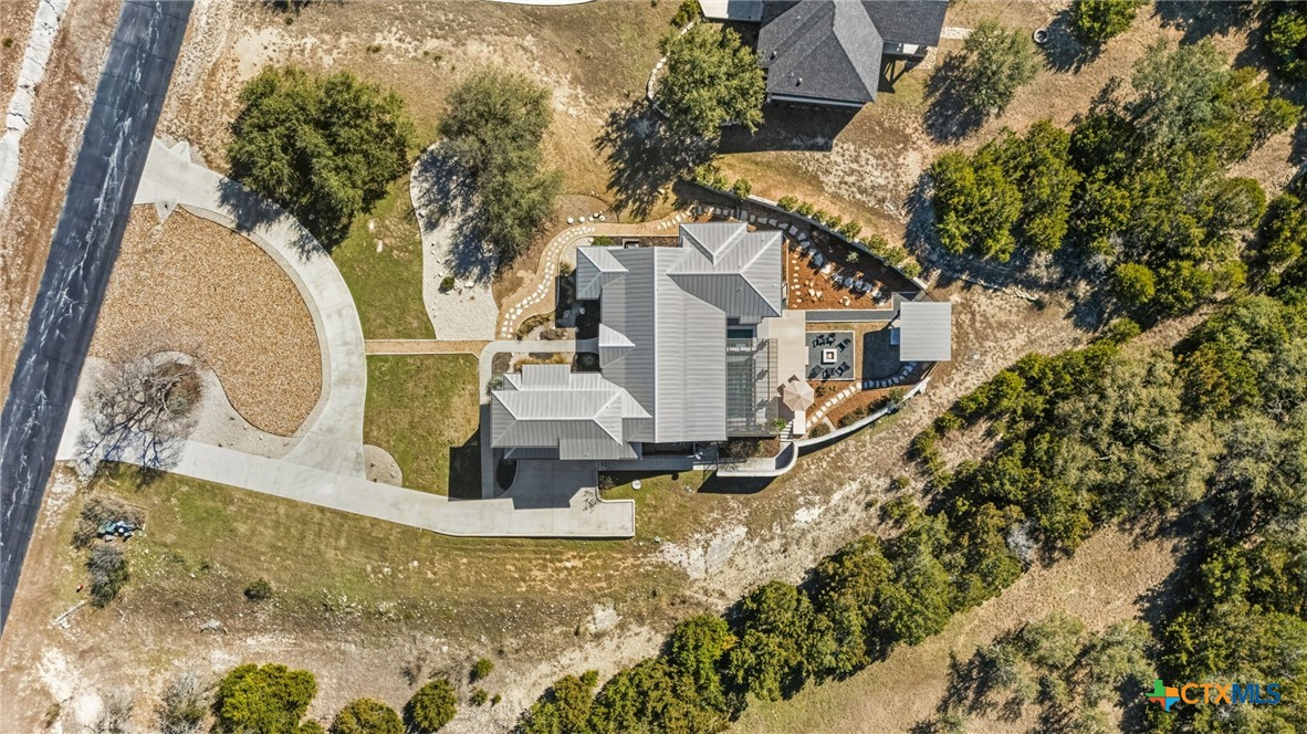 223 Oak Shores Drive