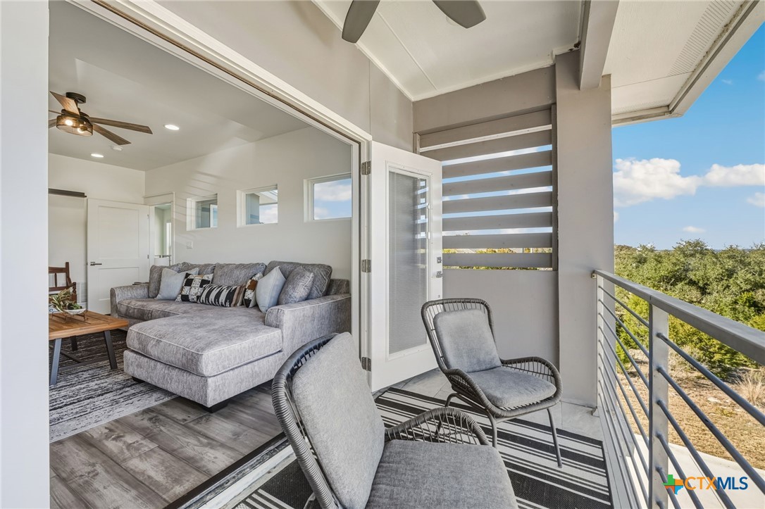 223 Oak Shores Drive