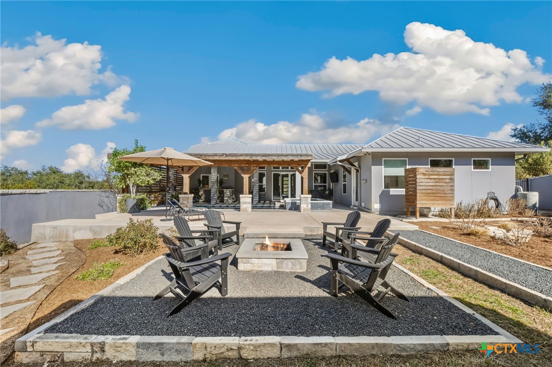 223 Oak Shores Drive