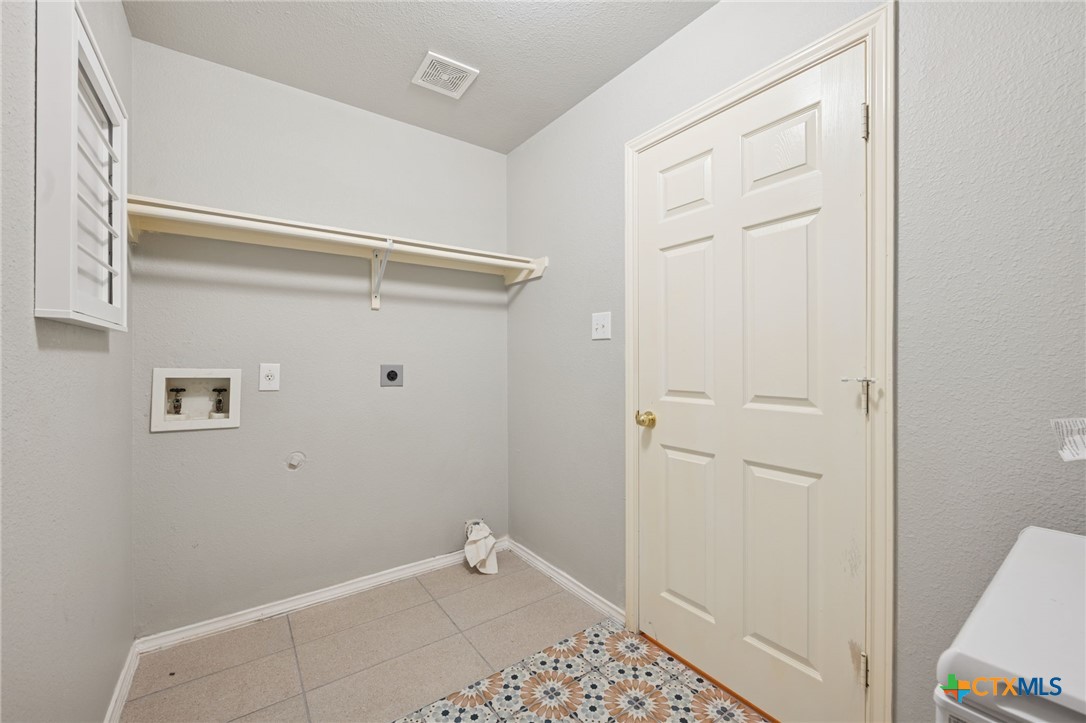 626 Rexton Lane