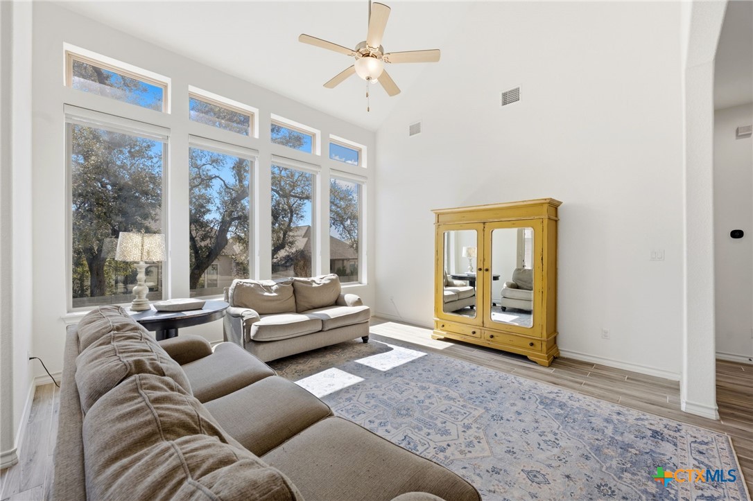 531 Orchard Way
