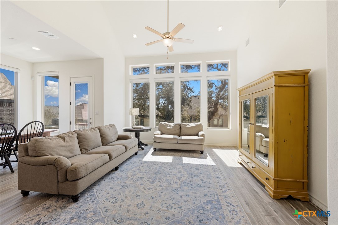 531 Orchard Way