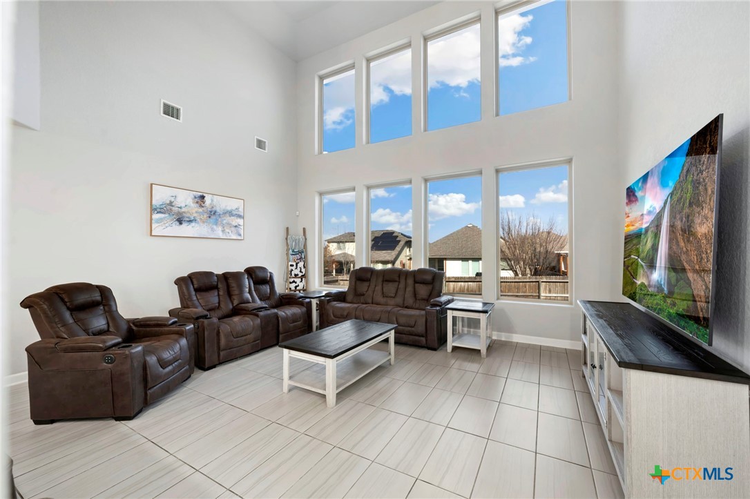 907 Highland Vista 