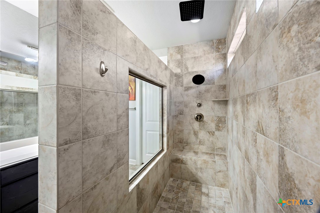 907 Highland Vista 
